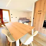 Chalet Rin Patrizia By Livigno Accomodation