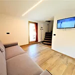 Chalet Rin Patrizia By Livigno Accomodation